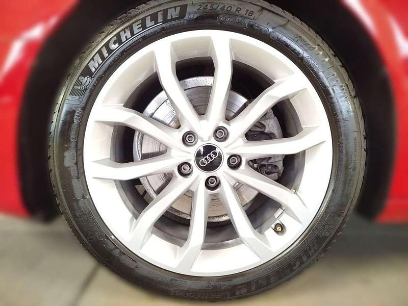 Gebraucht Audi A4 S-Line 136 PS (100 kW) 2024 Progressivrot metallic/progres Kombi