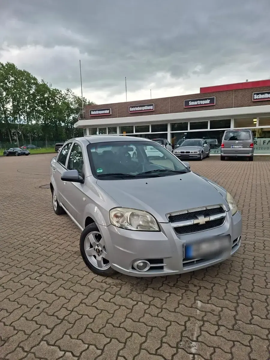 Gebraucht Chevrolet Aveo 181 PS (133 kW) 2011 Grün Kombi