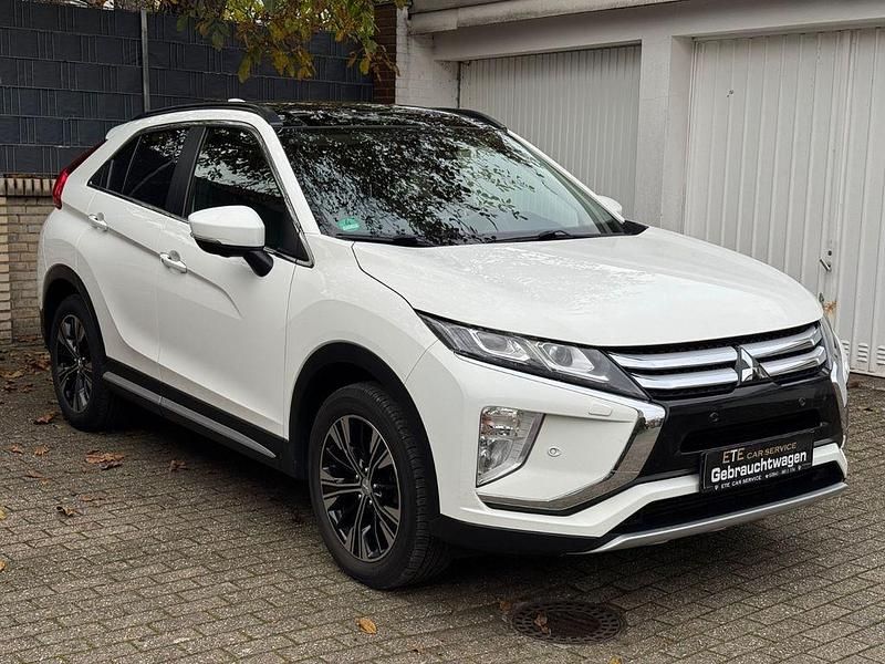 Weiß Gebraucht 2018 Mitsubishi Eclipse Cross Top SUV | 13.950 € (Fairer Preis) - Bild 1/4