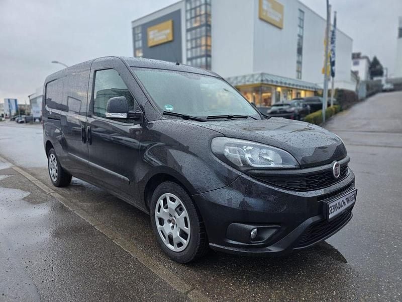 Gebraucht Fiat Doblò 101 PS (74 kW) 2019 Schwarz Van / Kleinbus