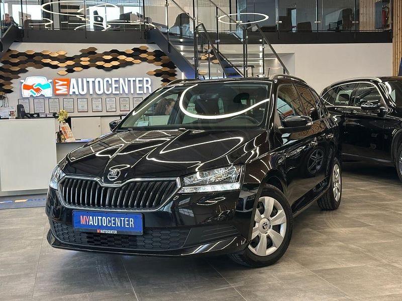 Schwarz Gebraucht 2022 Skoda Fabia Ambition Kombi | 11.990 € (Guter Preis) - Bild 1/4