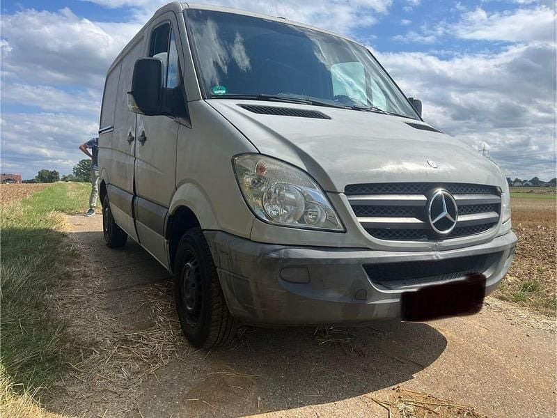 Grau Gebraucht 2010 Mercedes Sprinter Van | 7.500 € - Bild 1/4