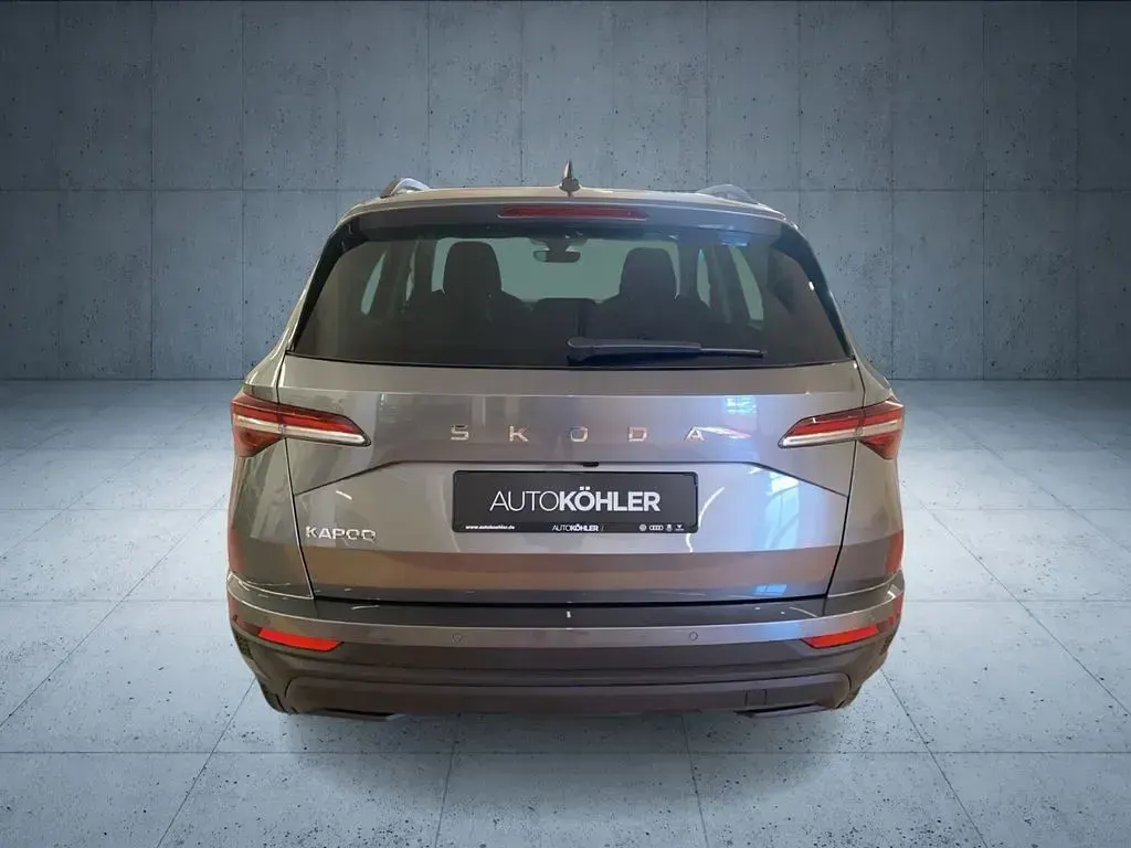 Gebraucht Skoda Karoq Selection 150 PS (110 kW) 2026 Grau SUV