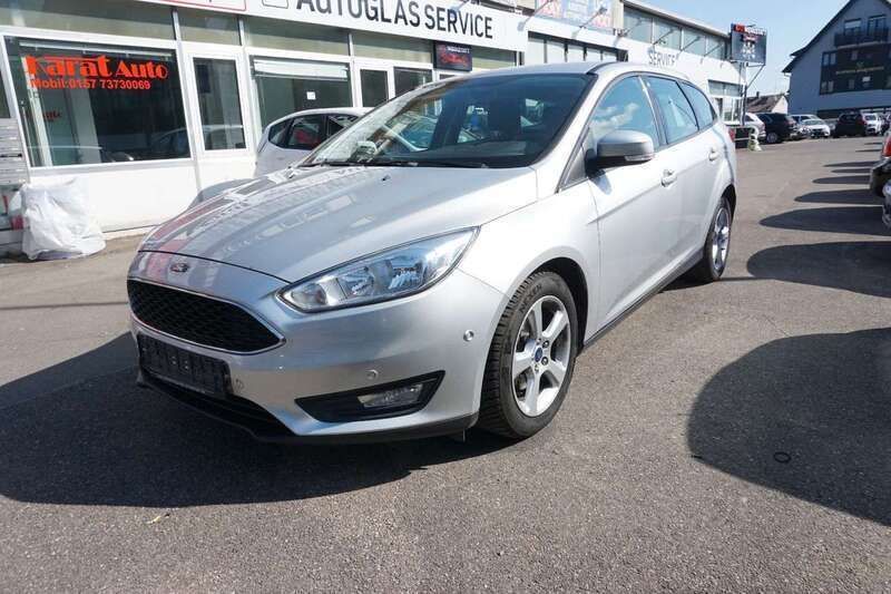 Silber Gebraucht 2017 Ford Focus Business Edition Kombi | 6.950 € (Fairer Preis) - Bild 1/4
