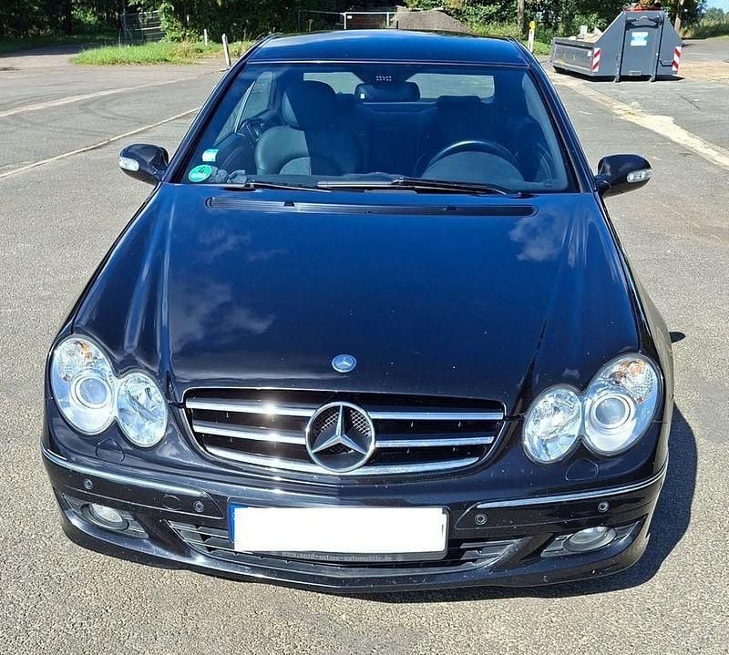 Schwarz Gebraucht 2008 Mercedes CLK220 Avantgarde Coupé | 7.590 € (Fairer Preis) - Bild 1/4