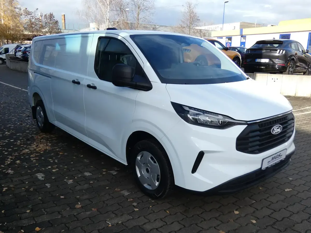Neu Ford Transit Custom Trend 136 PS (100 kW) 2026 Frostweiß Limousine