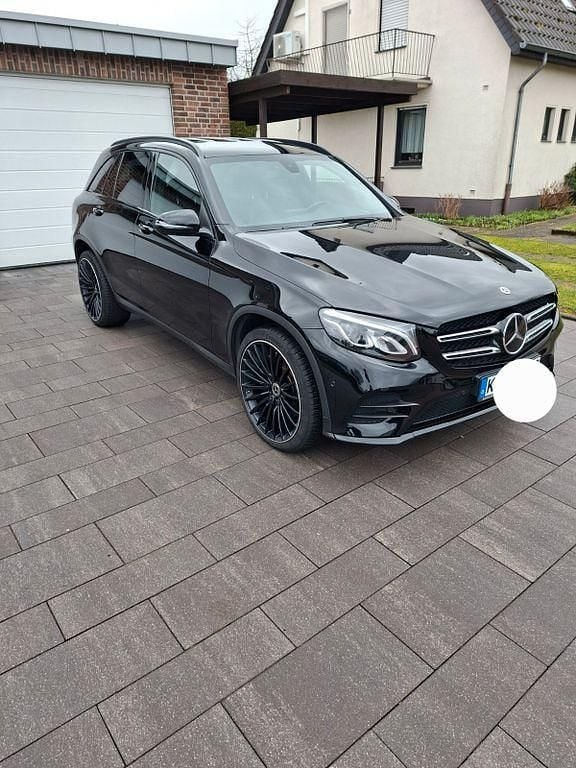 Gebraucht Mercedes GLC250 AMG line 204 PS (150 kW) 2018 Schwarz SUV