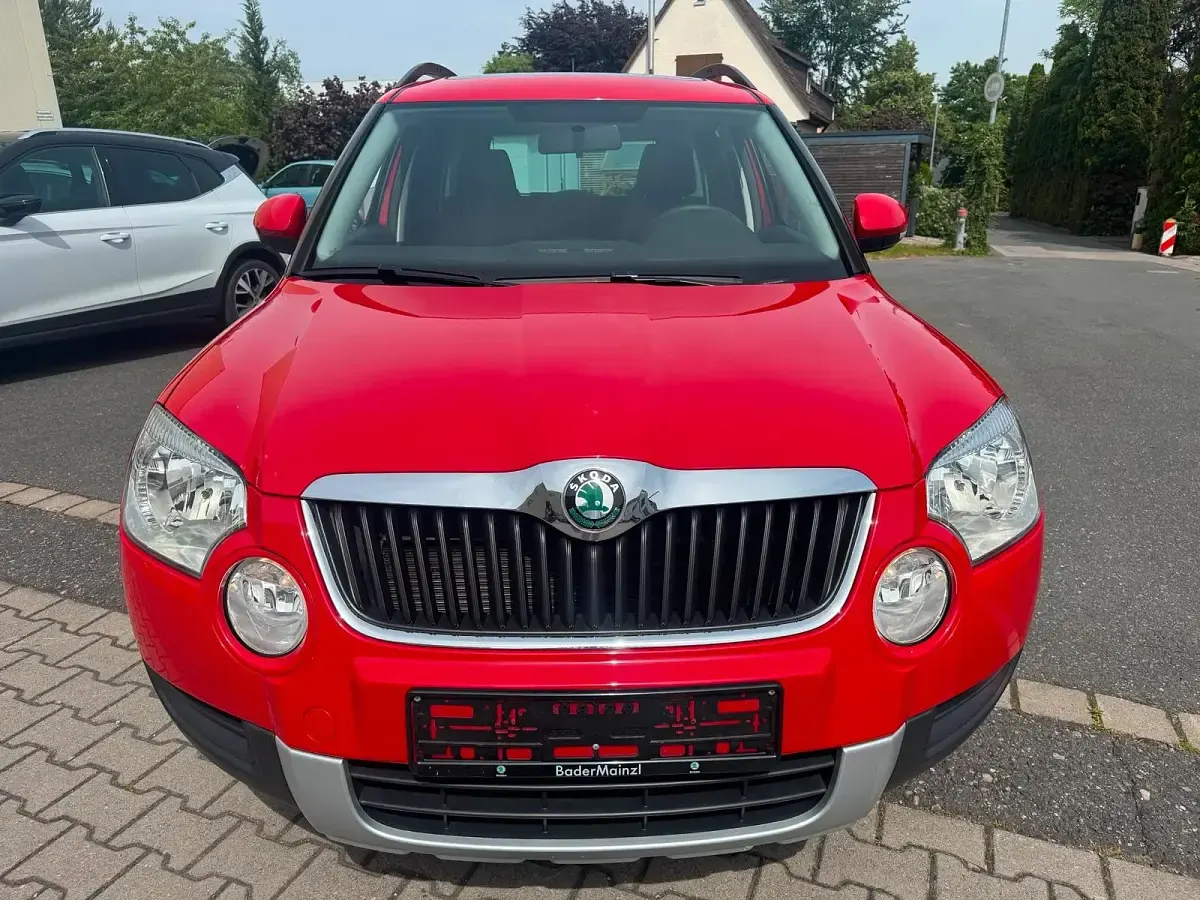 Gebraucht Skoda Yeti 115 PS (84 kW) 2013 Rot SUV
