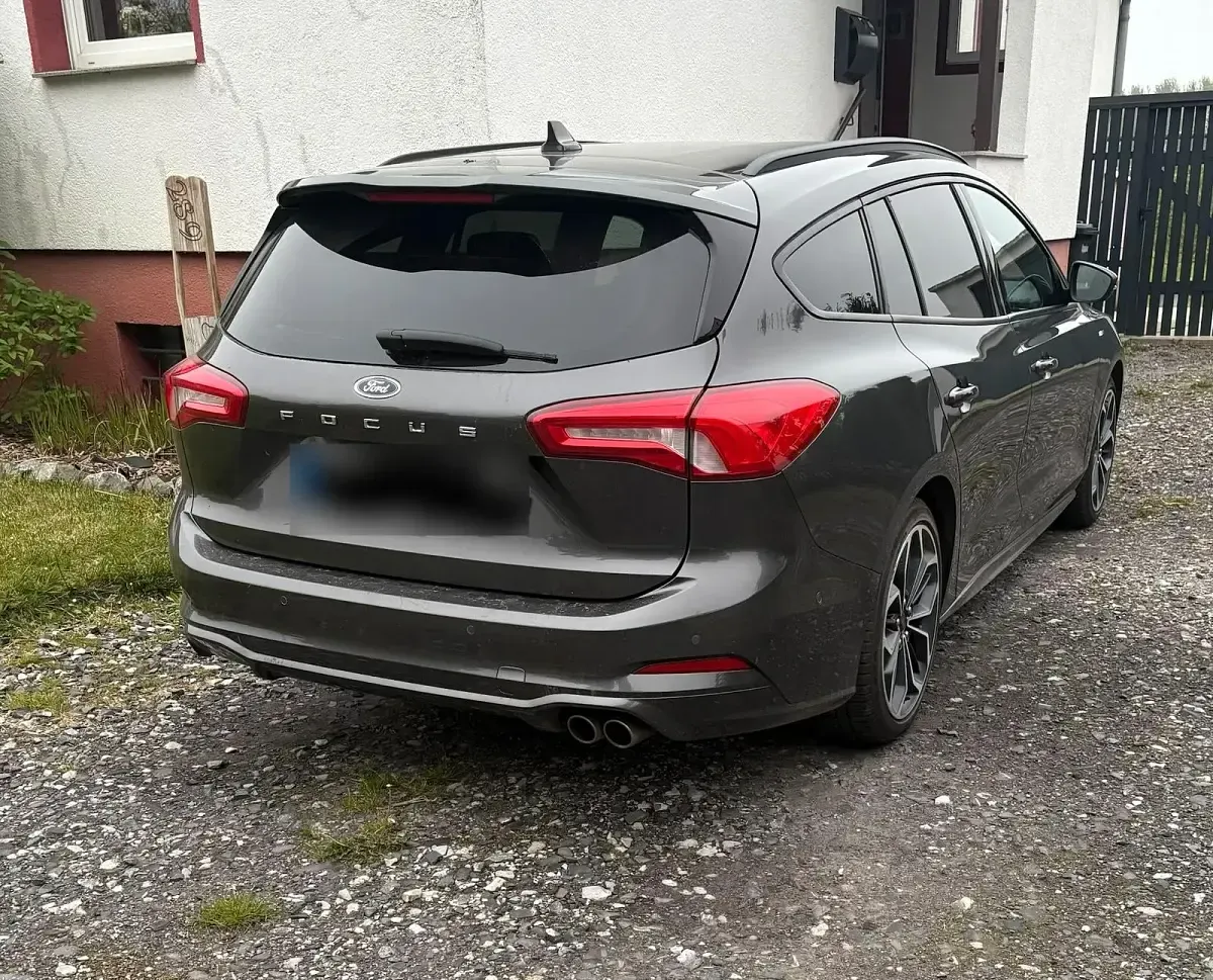 Używany Ford Focus ST-Line 150 KM (110 kW) 2019 Szary Kombi