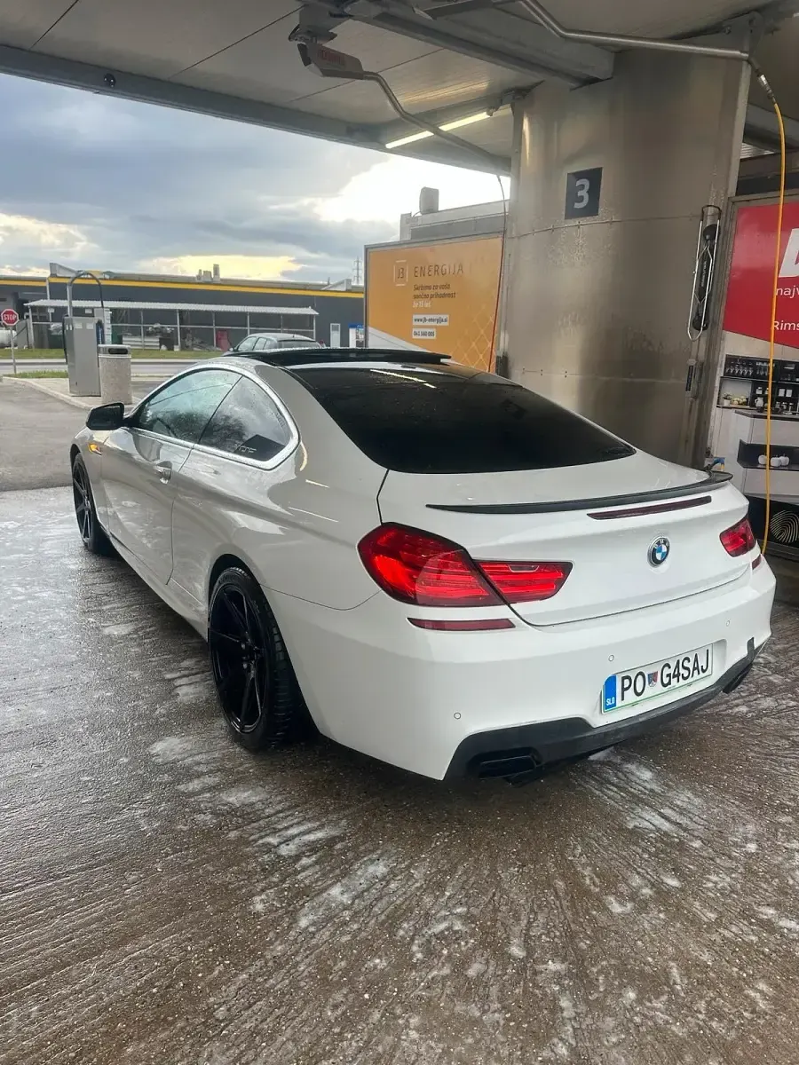 Gebraucht BMW 650 408 PS (300 kW) 2012 Weiß Coupé