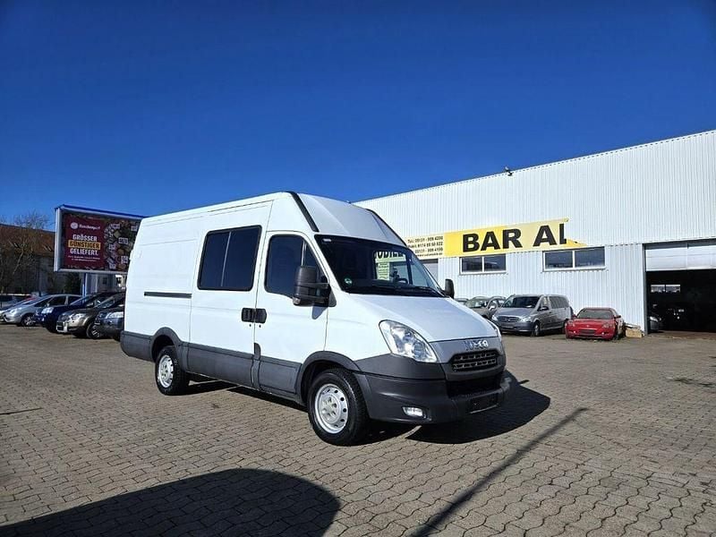 Gebraucht Iveco Daily 145 PS (106 kW) 2013 Weiß Van / Kleinbus