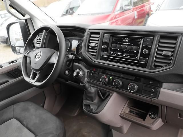 Gebraucht VW Crafter 140 PS (102 kW) 2024 Candyweiß Van