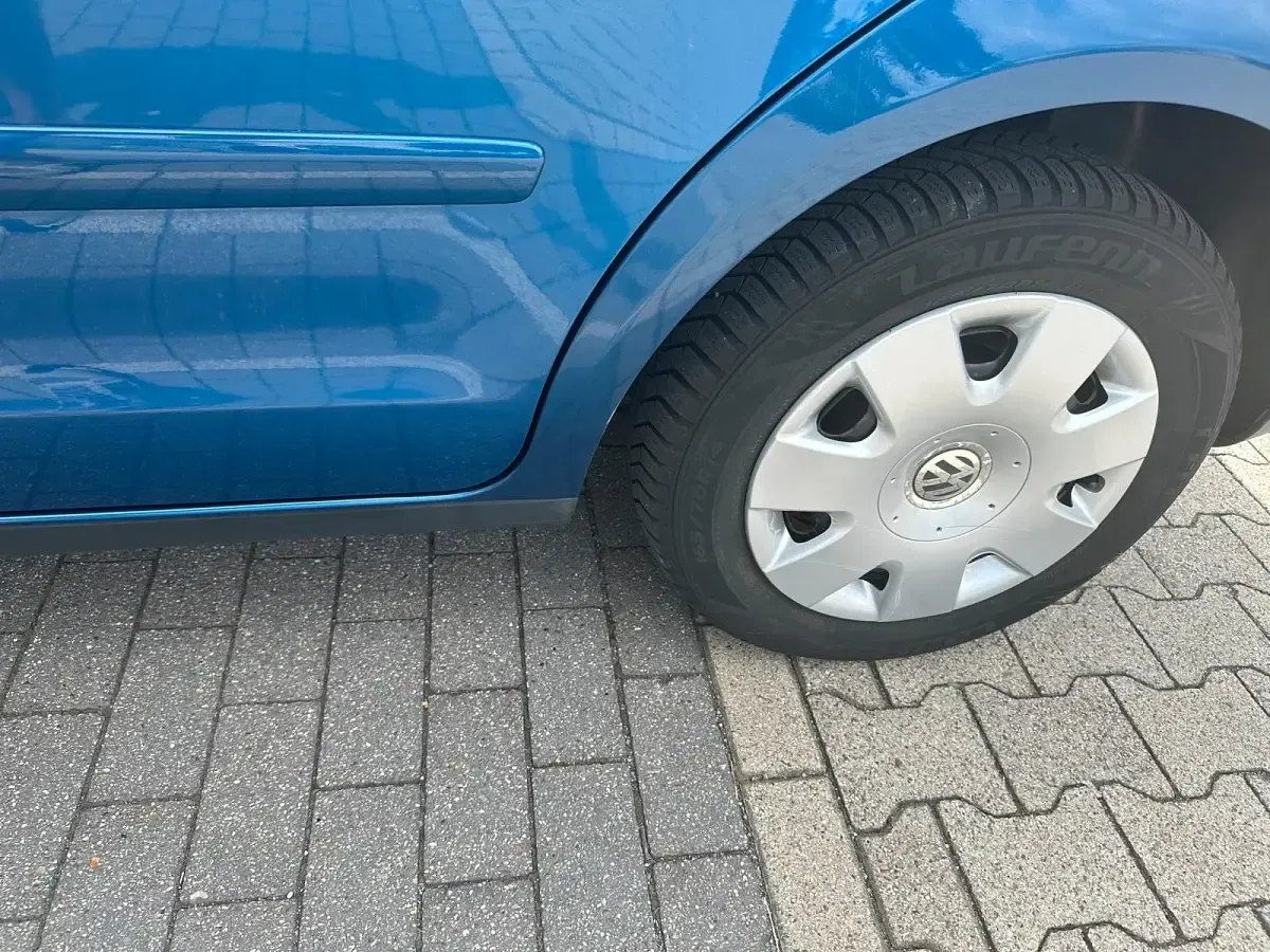 Gebraucht VW Polo 64 PS (47 kW) 2006 Blau Kleinwagen