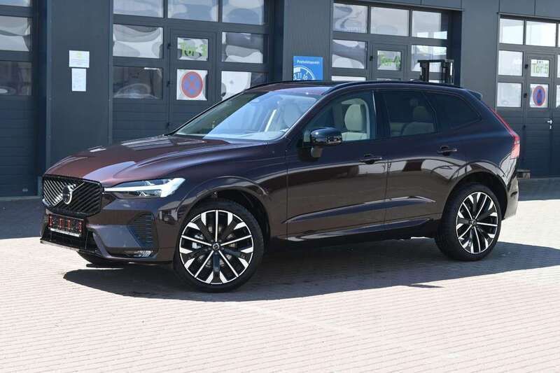 Gebraucht Volvo XC60 Plus 250 PS (183 kW) 2025 Rot SUV