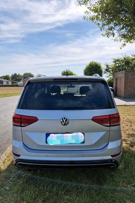 Gebraucht VW Touran Join 150 PS (110 kW) 2018 Silber Van / Kleinbus