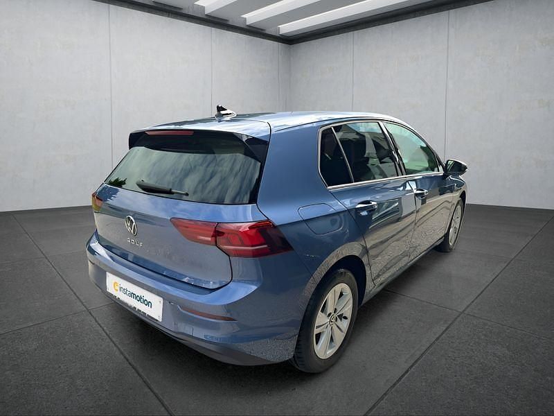 Gebraucht VW Golf VIII 116 PS (85 kW) 2025 Blau Kleinwagen