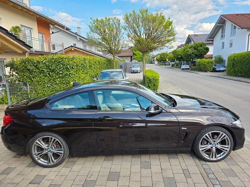 Gebraucht BMW 420 Sport Line 190 PS (139 kW) 2016 Braun Coupé