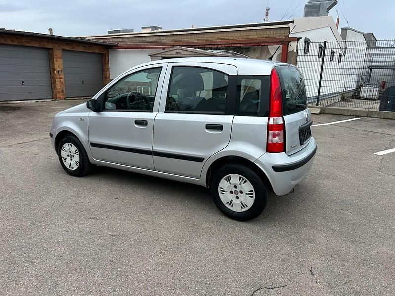 Gebraucht Fiat Panda 60 PS (44 kW) 2009 Silber Kleinwagen
