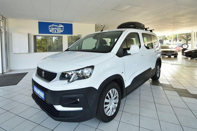 Weiß Gebraucht 2020 Peugeot Rifter Van / Kleinbus | 17.680 € (Fairer Preis) - Bild 1/4