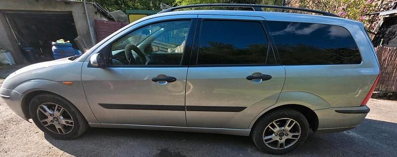 Second-hand Ford Focus 125 CP (91 kW) 2004 Argintiu Break