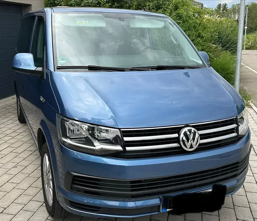 Gebraucht VW Multivan 150 PS (110 kW) 2016 Blau Van / Kleinbus