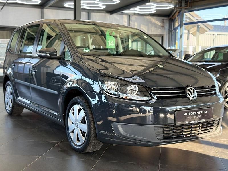 Grau Gebraucht 2014 VW Touran Trendline Van / Kleinbus | 8.990 € (Fairer Preis) - Bild 1/2