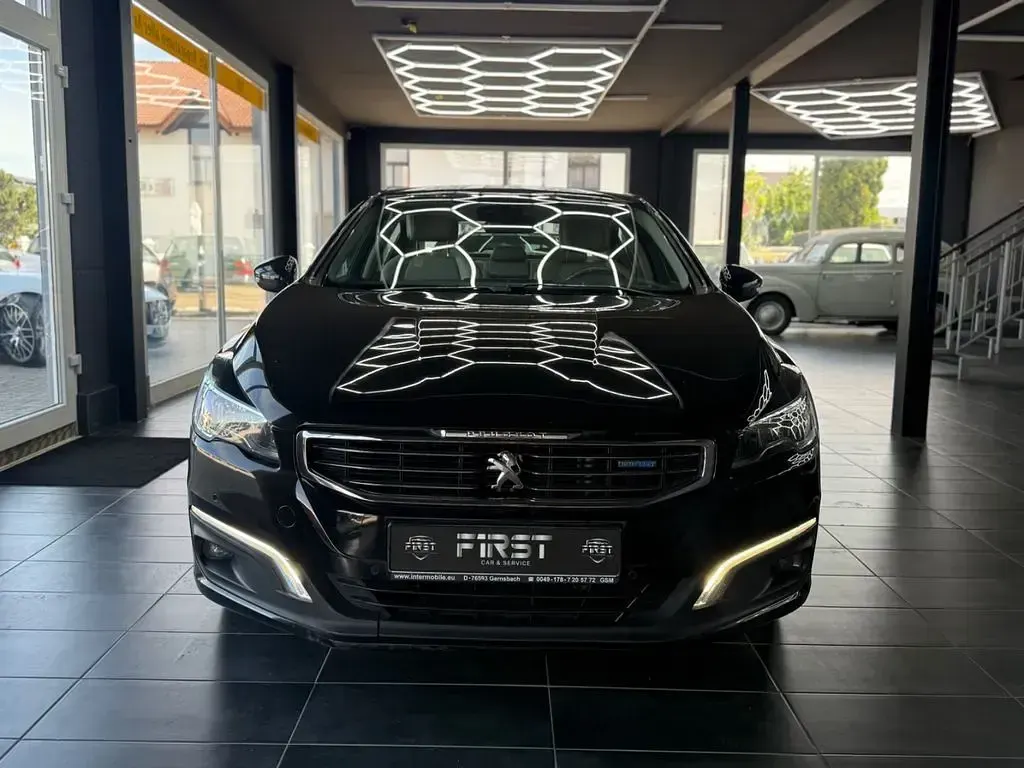 Gebraucht Peugeot 508 Allure 179 PS (131 kW) 2015 Braun Limousine
