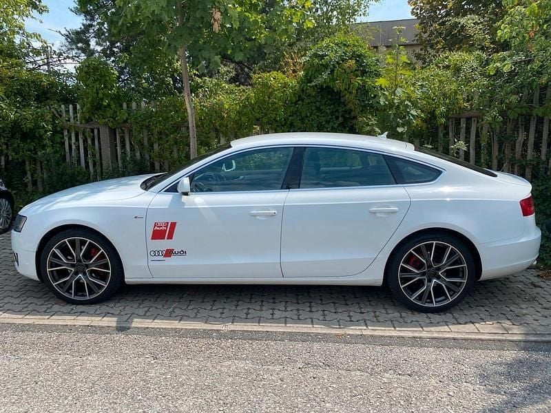 Weiß Gebraucht 2010 Audi A5 S-Line Coupé | 8.700 € (Superpreis) - Bild 1/4