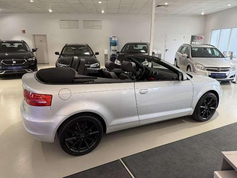 Gebraucht Audi A3 Cabriolet Attraction 102 PS (75 kW) 2009 Silber Cabrio