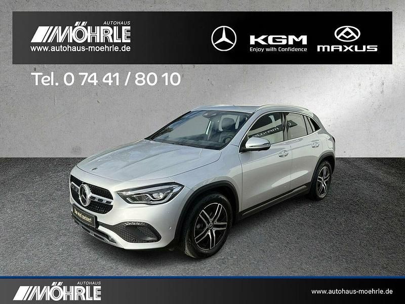 Gebraucht Mercedes GLA200 Progressive 163 PS (119 kW) 2023 Silber SUV
