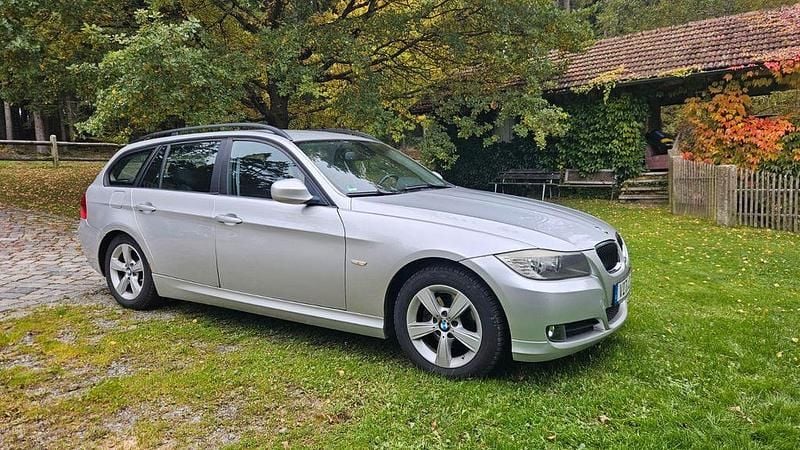 Gebraucht BMW 318 143 PS (105 kW) 2007 Silber Kombi
