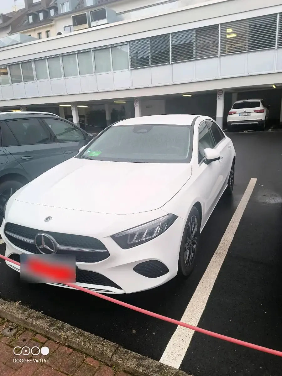Gebraucht Mercedes A220 190 PS (139 kW) 2024 Weiß Limousine