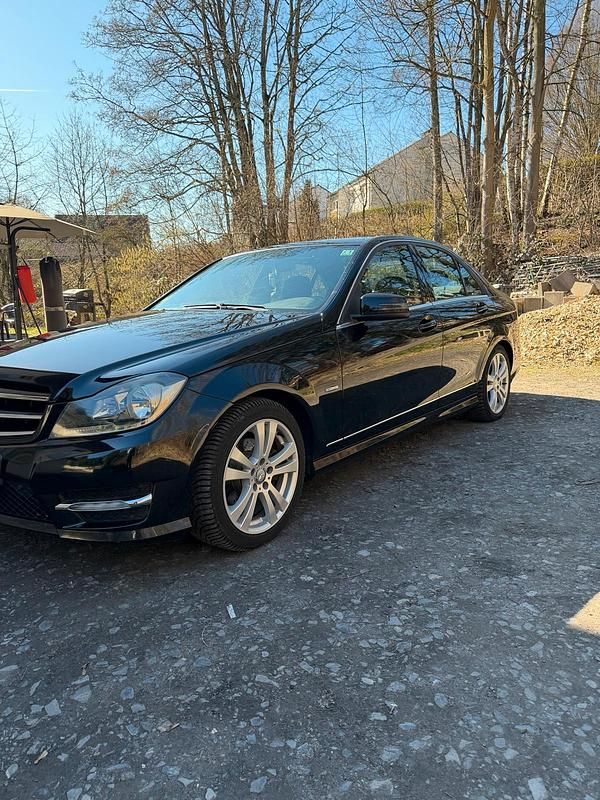 Gebraucht Mercedes C250 AMG 204 PS (150 kW) 2011 Schwarz Limousine