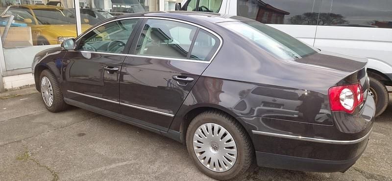 Gebraucht VW Passat 2010 Braun Limousine