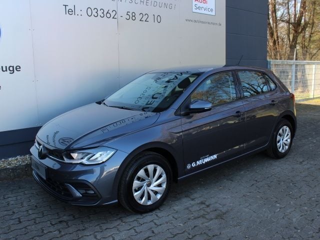 Gebraucht VW Polo Life 95 PS (69 kW) 2023 Grau Limousine