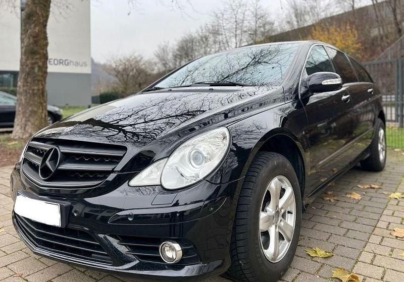 Schwarz Gebraucht 2007 Mercedes R280 Van / Kleinbus | 7.999 € (Etwas zu teuer) - Bild 1/4