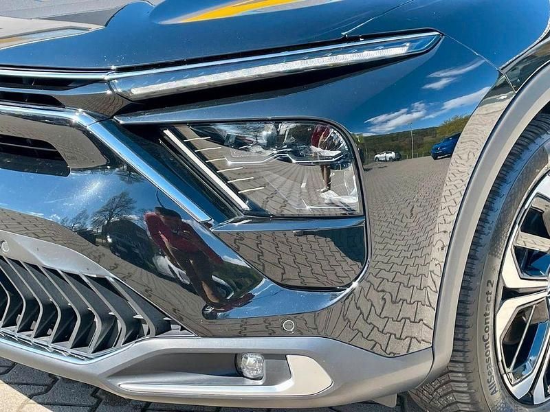 Second-hand Citroën C5 X 131 CP (96 kW) 2024 Negru Break