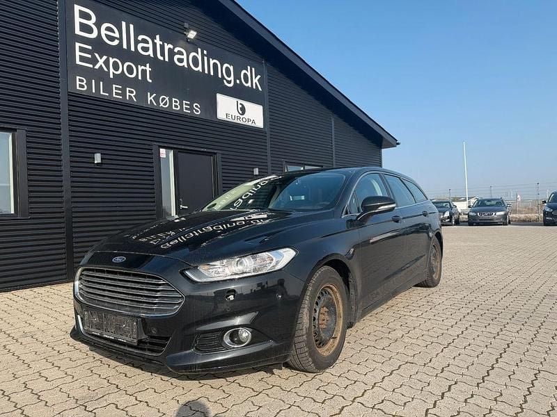 Gebraucht Ford Mondeo Titanium 160 PS (117 kW) 2017 Schwarz Limousine