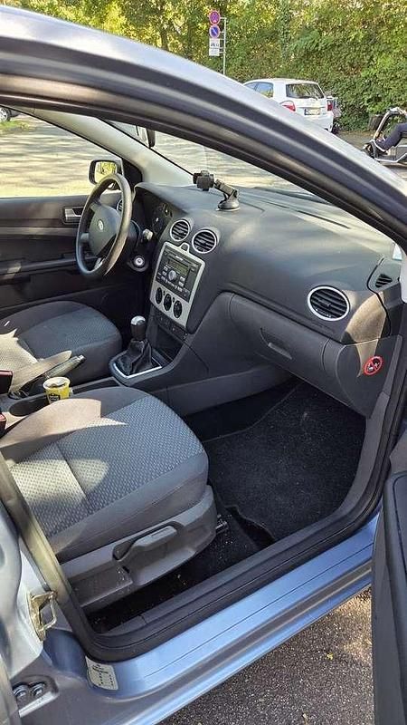 Gebraucht 2006 Ford Focus Limousine | 2.000 € (Fairer Preis) - Bild 1/4