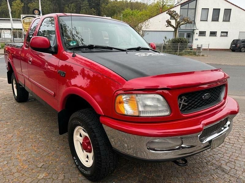 Gebraucht Ford V8 XLT 209 PS (153 kW) 2005 Rot SUV