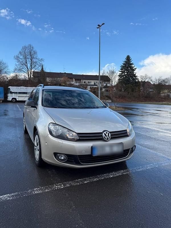 Gebraucht VW Golf VI 103 PS (75 kW) 2011 Grau Kleinwagen