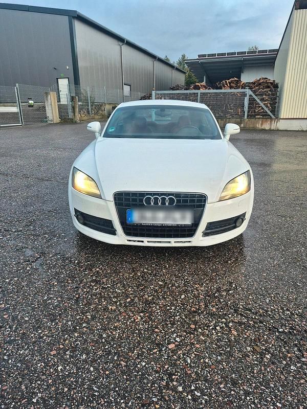 Weiß Gebraucht 2008 Audi TT Coupé | 8.900 € (Guter Preis) - Bild 1/4