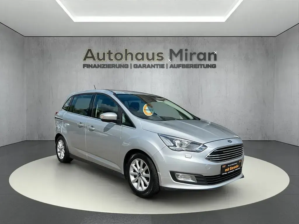 Używany Ford Grand C-Max 150 KM (110 kW) 2018 Srebrny Minivan
