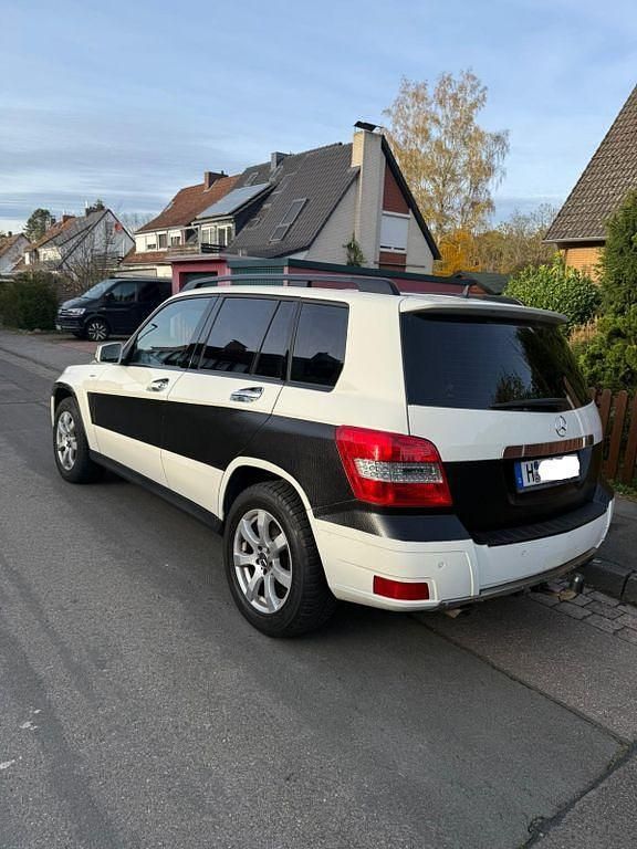 Gebraucht Mercedes 250 204 PS (150 kW) 2011 Weiß SUV