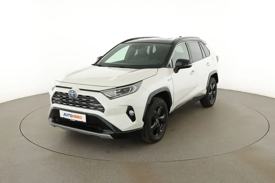 Käytetty Toyota RAV4 Hybrid Team 222 HP (163 kW) 2020 Katumaasturi