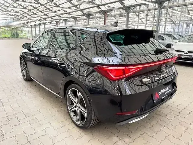 Gebraucht Seat Leon FR 190 PS (139 kW) 2023 Schwarz Limousine