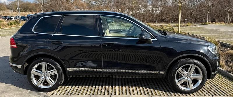 Gebraucht VW Touareg 262 PS (192 kW) 2015 Schwarz SUV