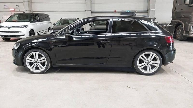 Gebraucht Audi A3 S-Line 122 PS (89 kW) 2012 Schwarz Kleinwagen