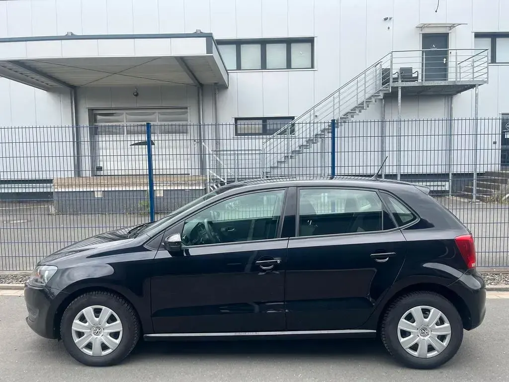 Gebraucht VW Polo Trendline 69 PS (50 kW) 2010 Schwarz Kleinwagen