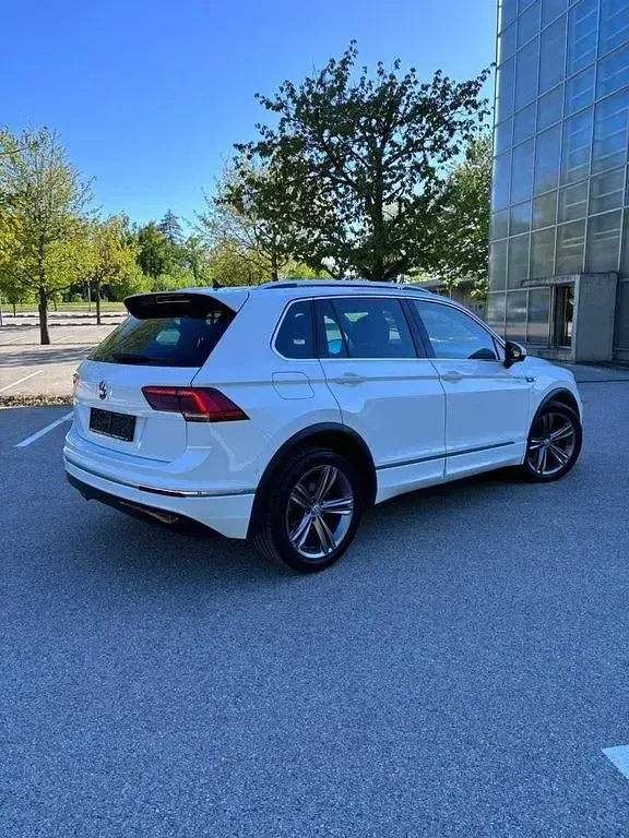Gebraucht VW Tiguan R-line 116 PS (85 kW) 2018 Weiß SUV